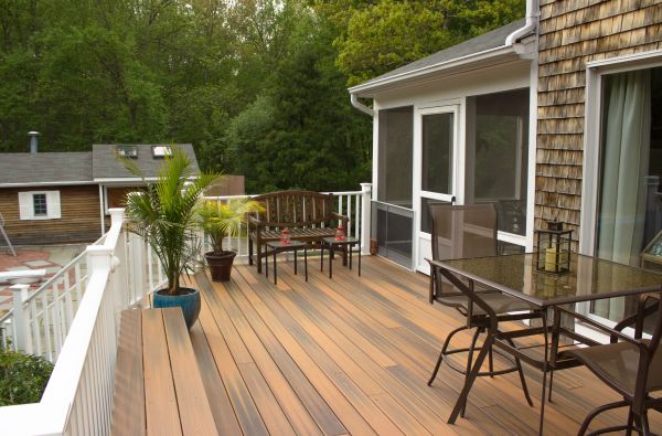 Decking Service in Laguna Niguel