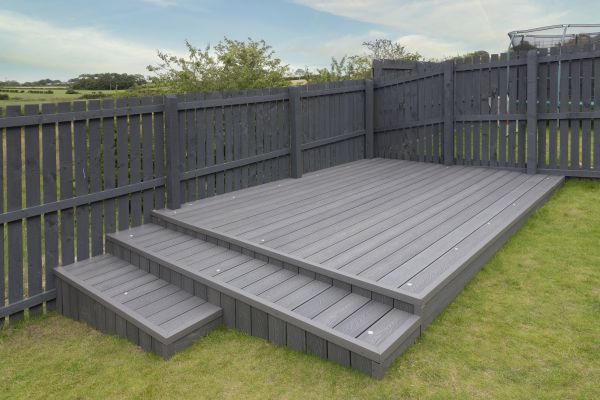 Vinyl Deck Construction in Laguna Niguel