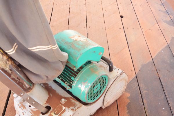 Cost of Cedar Deck Sanding in Laguna Niguel